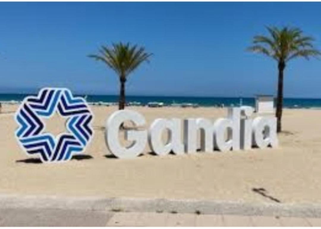 Estudio recién reformado muy cerca del mar Playa de Gandia Esterno foto